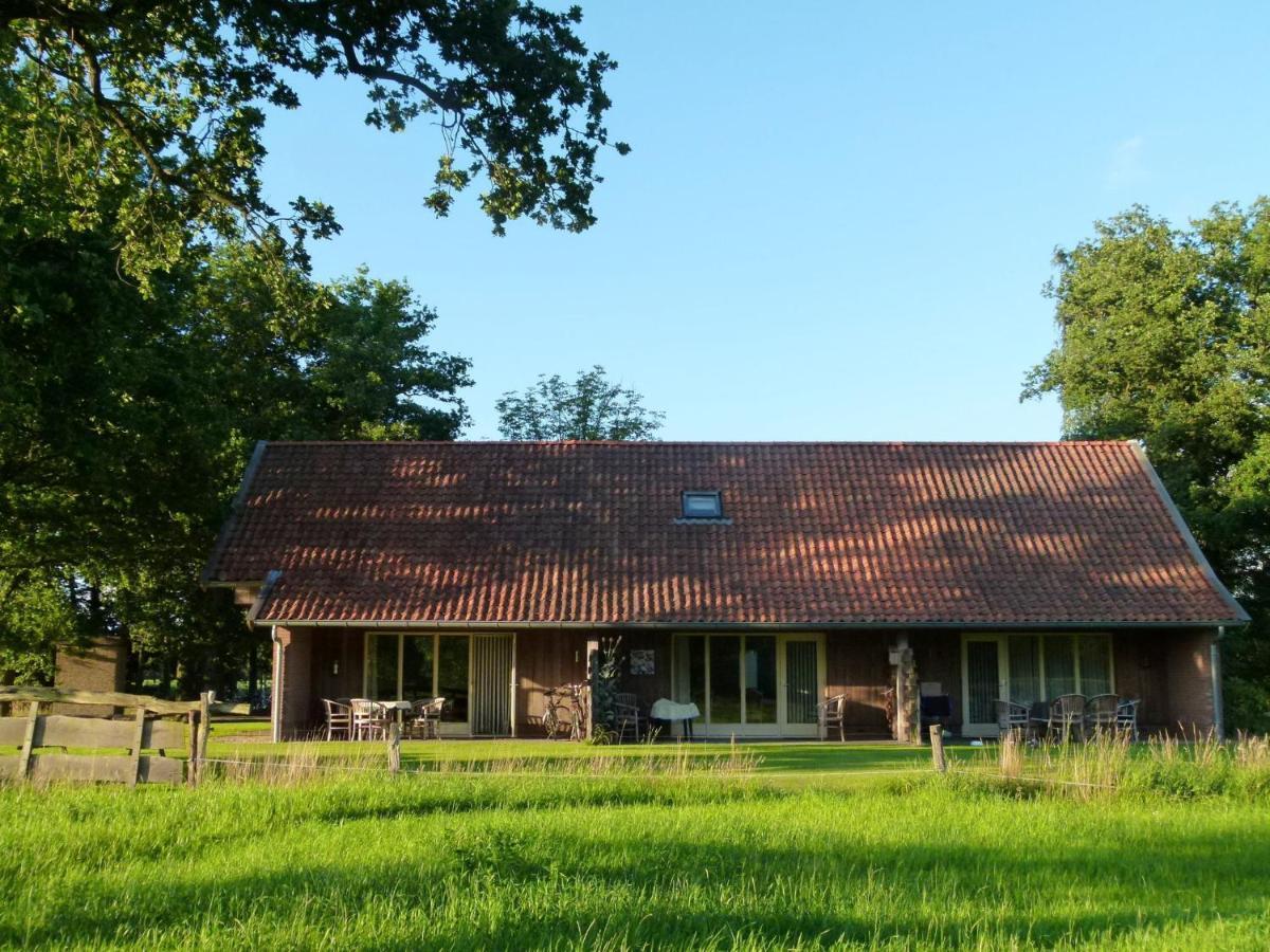 Peaceful Holiday Home With Roofed Terrace Geesteren  Екстериор снимка
