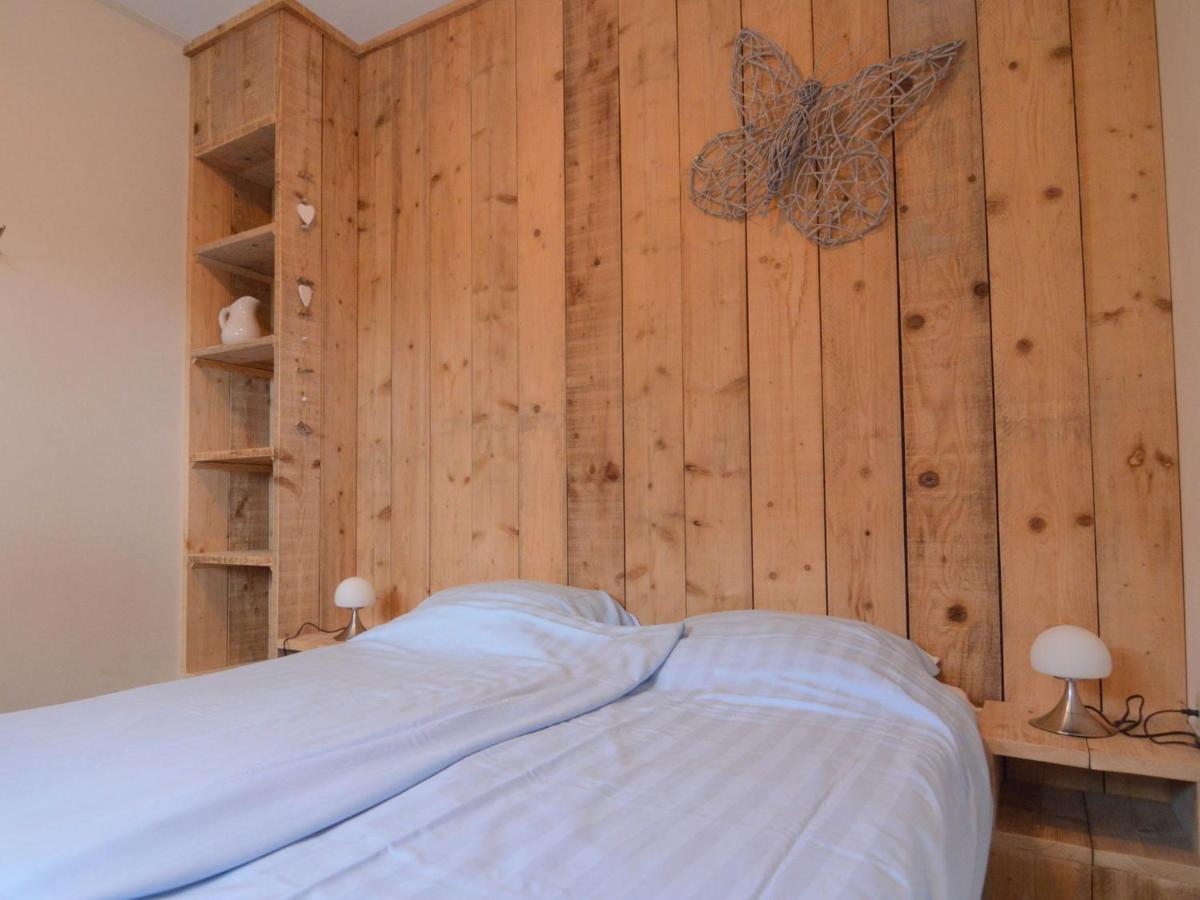 Peaceful Holiday Home With Roofed Terrace Geesteren  Екстериор снимка